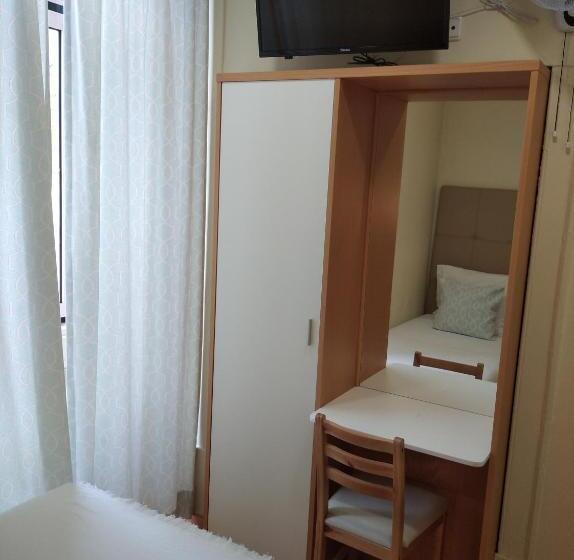 Quarto Estandar Individual, Pensao Estacao Central