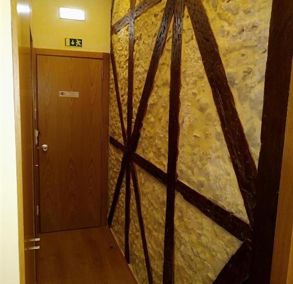 Quarto Triplo Estandar, Pensao Estacao Central