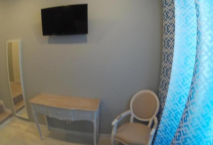 Quarto Triplo Superior, Pensao Estacao Central