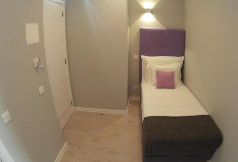 Quarto Triplo Superior, Pensao Estacao Central