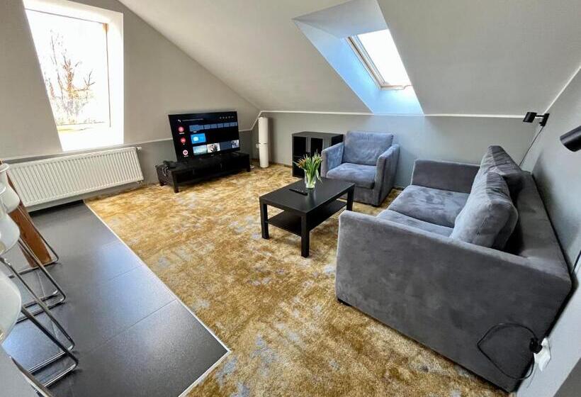 Apartamento 2 Dormitórios, Malta Premium