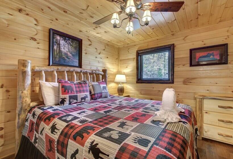 小室, Waldens Creek Lodge
