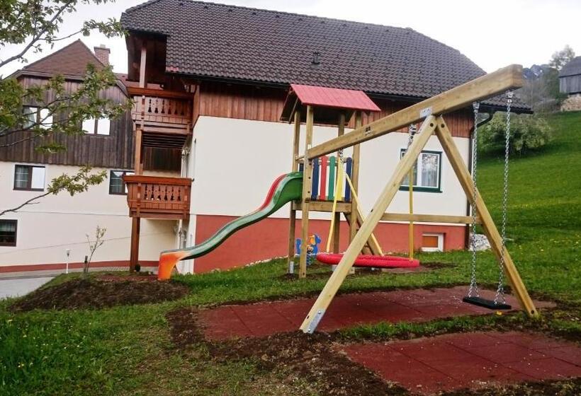 Апартаменты 2 Спальни с Балконом, Ferienhof Gindl Und Gästehaus Gindl