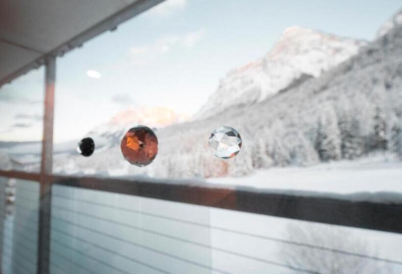 Семейный Номер Вид на Горы, Mytirol