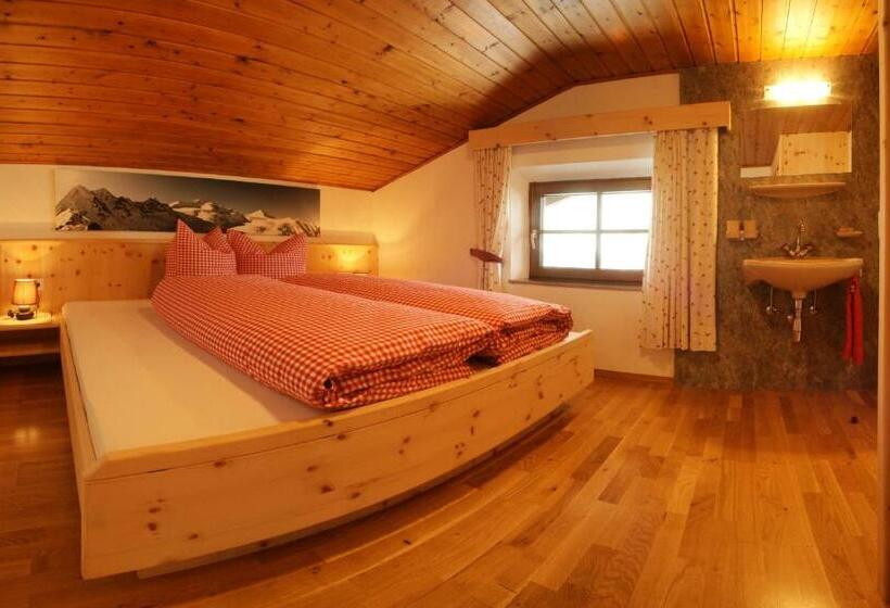 Апартаменты 3 Спальни, Tobadillerhof