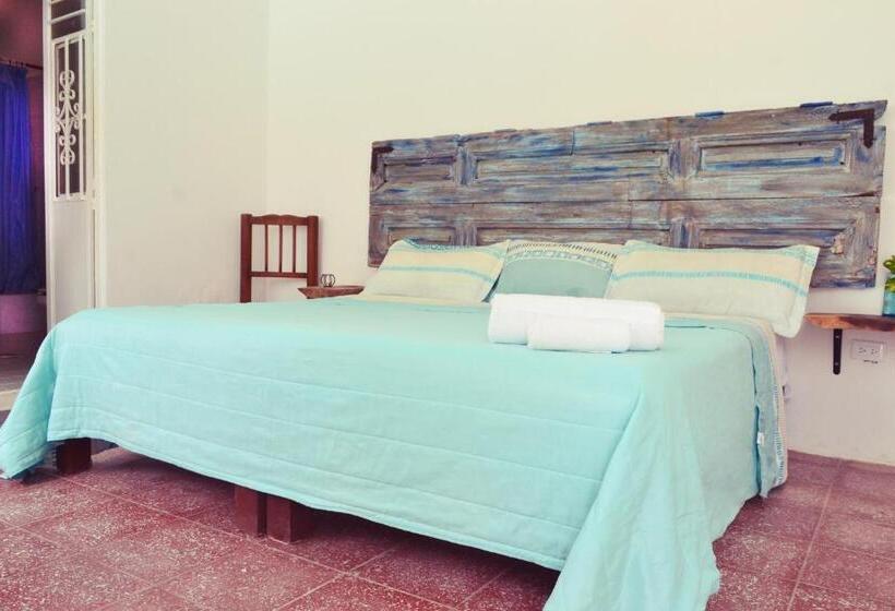 سوییت سوپریور, Casa Pancho Playa