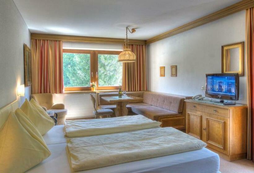 Escritório Estándar, Appartements Kohlereck