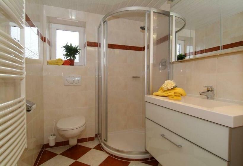 Номер Стандарт с Балконом, Gästehaus Haag