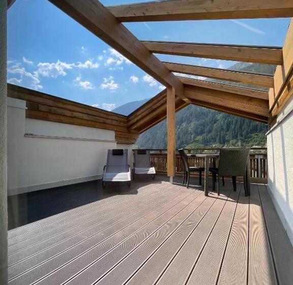 سوییت لوکس, & Suites Glück Auf
