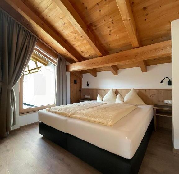 سوییت لوکس, & Suites Glück Auf
