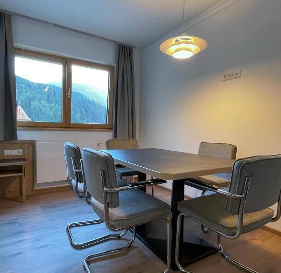 سوییت لوکس, & Suites Glück Auf