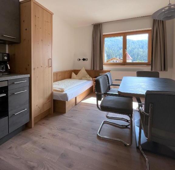 سوییت لوکس, & Suites Glück Auf
