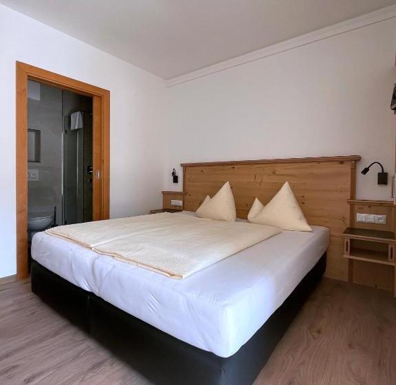سوییت لوکس, & Suites Glück Auf