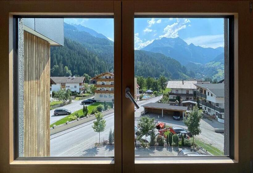 سوییت لوکس, & Suites Glück Auf