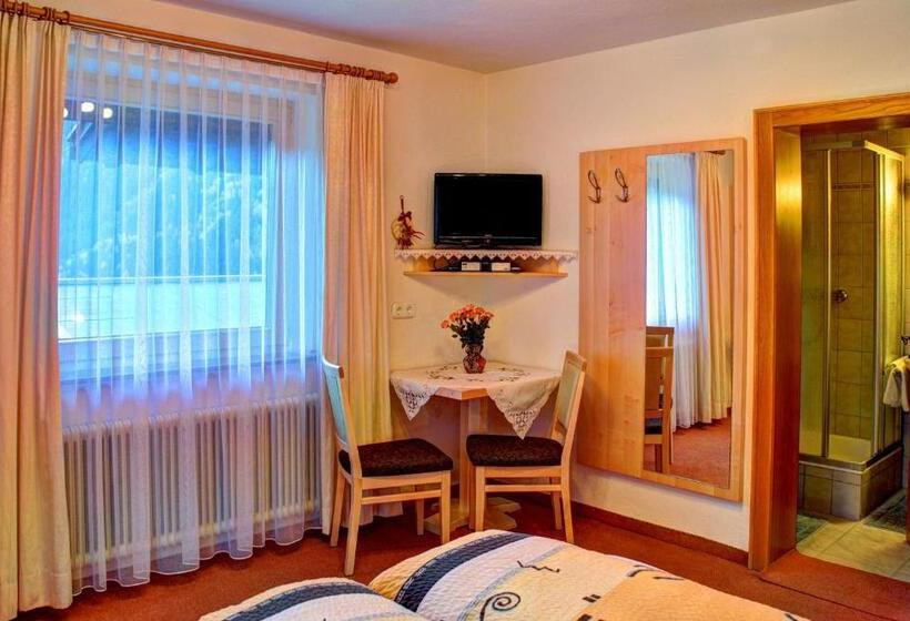 Апартаменты 1 Спальня, Gästehaus Resi