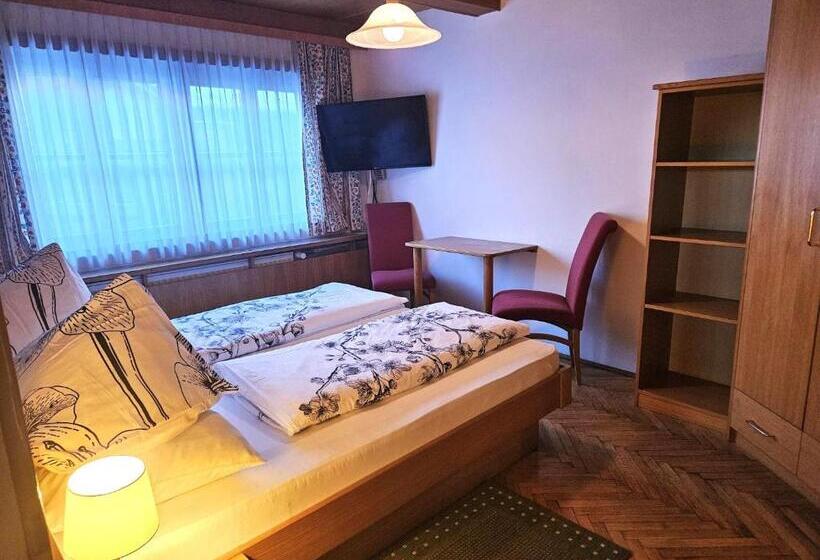 اتاق استاندارد چهار تخته, Gasthof Pension Alt Kirchheim
