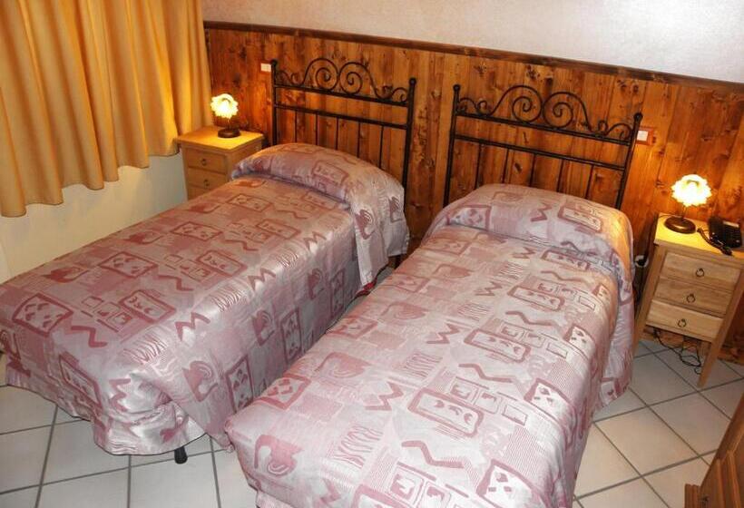 اتاق استاندارد یک نفره, Agriturismo La Colombaia
