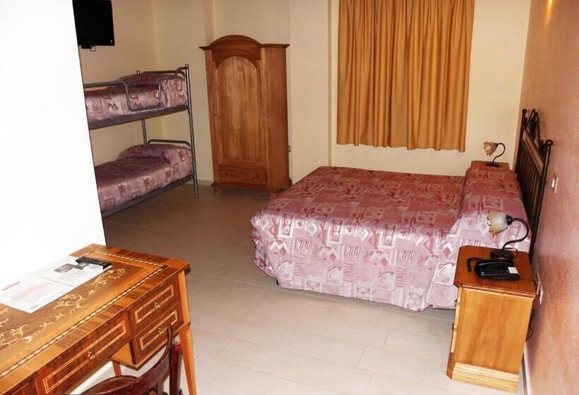 اتاق استاندارد چهار تخته, Agriturismo La Colombaia