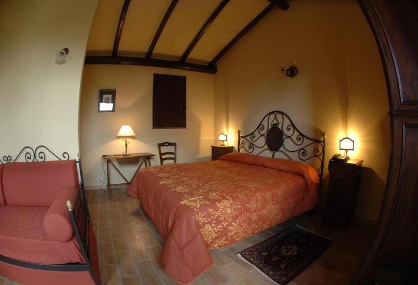 اتاق استاندارد سه نفره, Borgata Baldazza