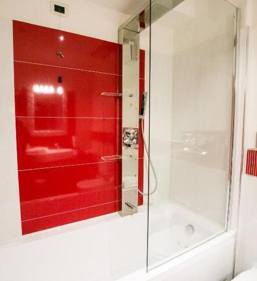 اتاق استاندارد چهار تخته, Design Oberosler