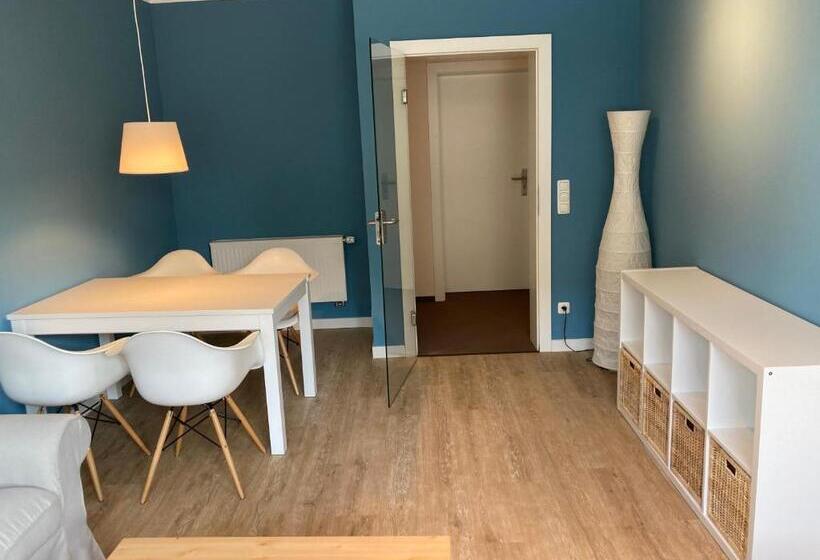 Апартаменты 1 Спальня с Балконом, Klein & Fein, Appartement  Und Zimmervermietung