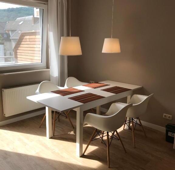 Апартаменты 1 Спальня с Балконом, Klein & Fein, Appartement  Und Zimmervermietung