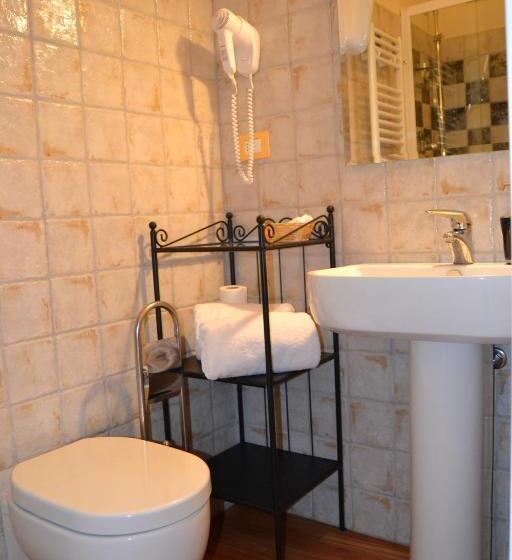اتاق کلاسیک, B&b Quattro Cantoni