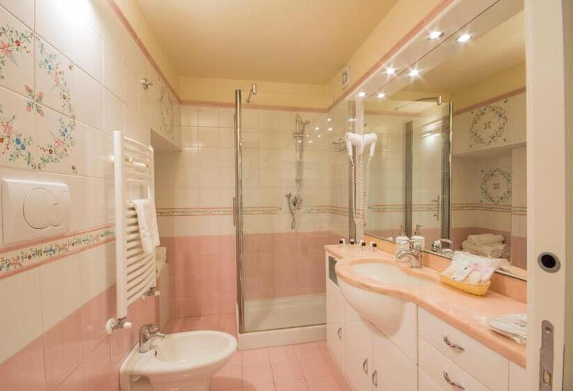 اتاق سوپریور, B&b Quattro Cantoni