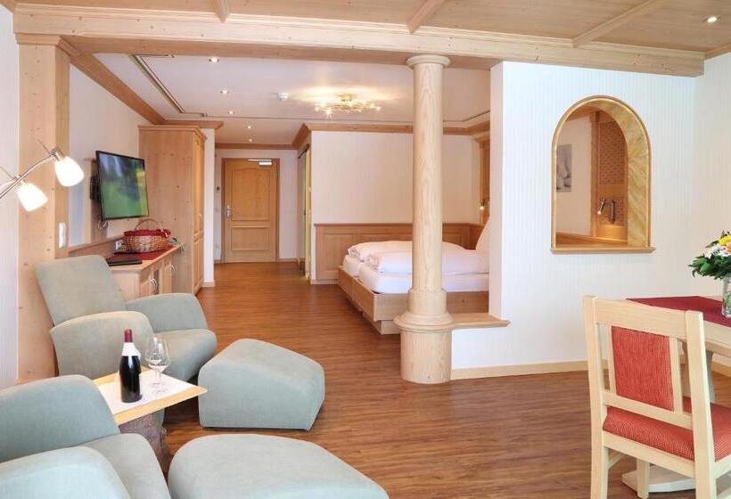Номер Superior с Балконом, Schwarzwald Gasthof Rößle