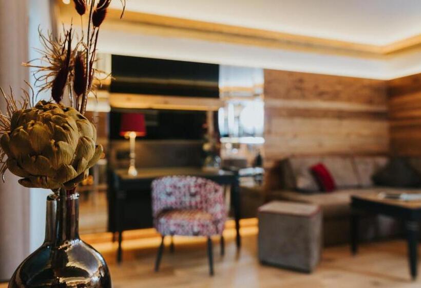 Полулюкс Повышенной Комфортности, Ortner S Resort