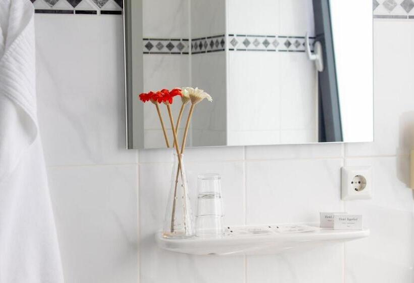 اتاق استاندارد, Airport Hotel Jägerhof Weeze