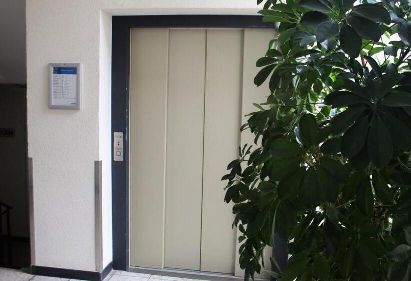اتاق لوکس با بالکن, Airport Hotel Jägerhof Weeze