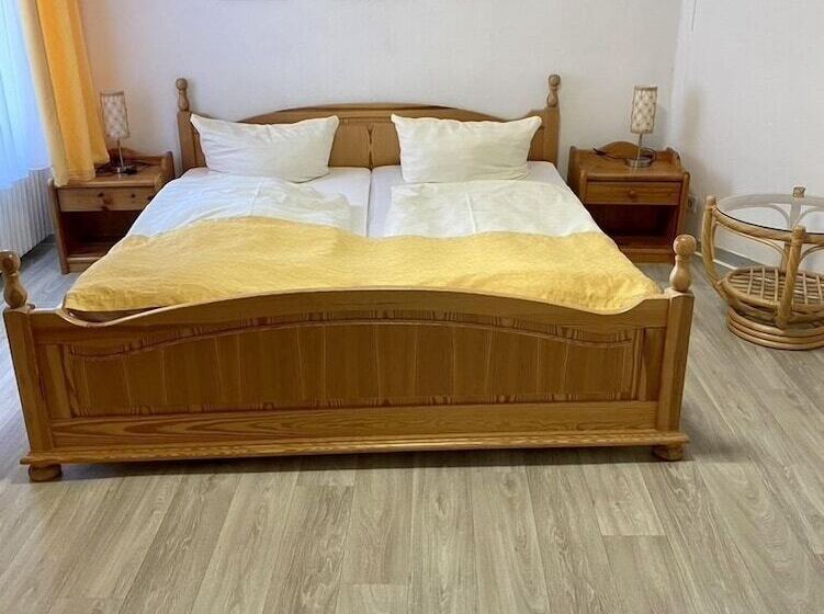 Номер Стандарт Трехместный, Altstadt Hotel Gosequell