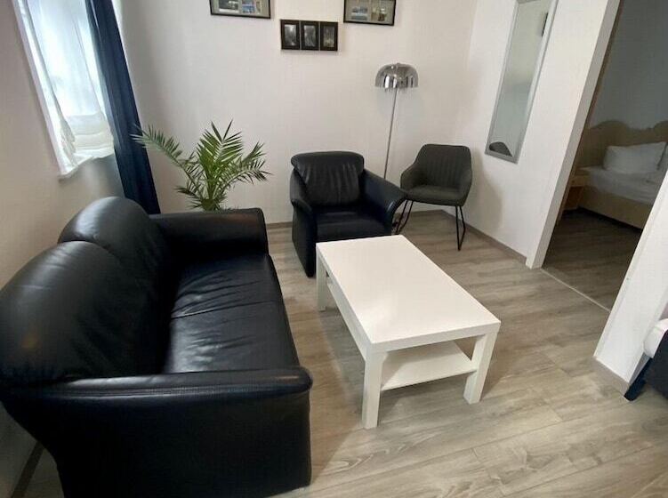 חדר סטנדרט לשלושה, Altstadt Hotel Gosequell