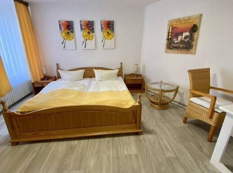 Четырехместный Номер Стандарт, Altstadt Hotel Gosequell
