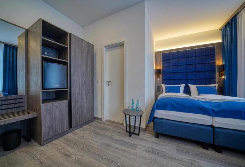 Номер Стандарт Трехместный, Zentrum Hotel Stade