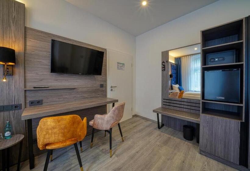 스탠다드 트리플 룸, Zentrum Hotel Stade
