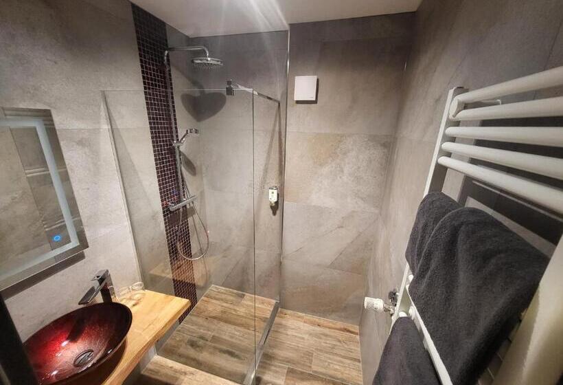 Номер Стандарт, Berghotel Habbel Und Die Welt Kann Warten