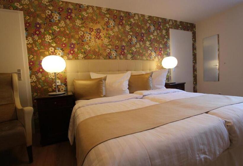 Quarto Estandar, Boutique Hotel Restaurant Hollerather Hof