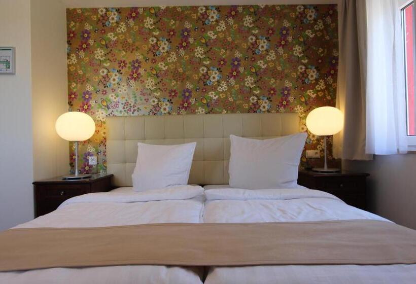 Quarto Estandar, Boutique Hotel Restaurant Hollerather Hof