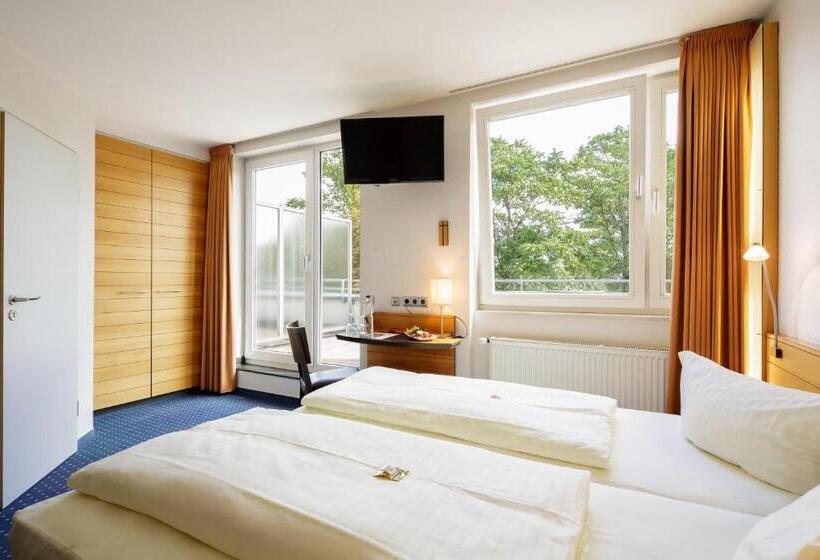 اتاق استاندارد با بالکن, Messehotel Köln Deutz