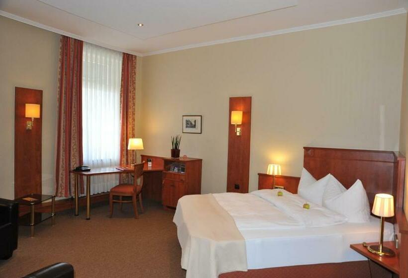 标准间, Rheinischer Hof