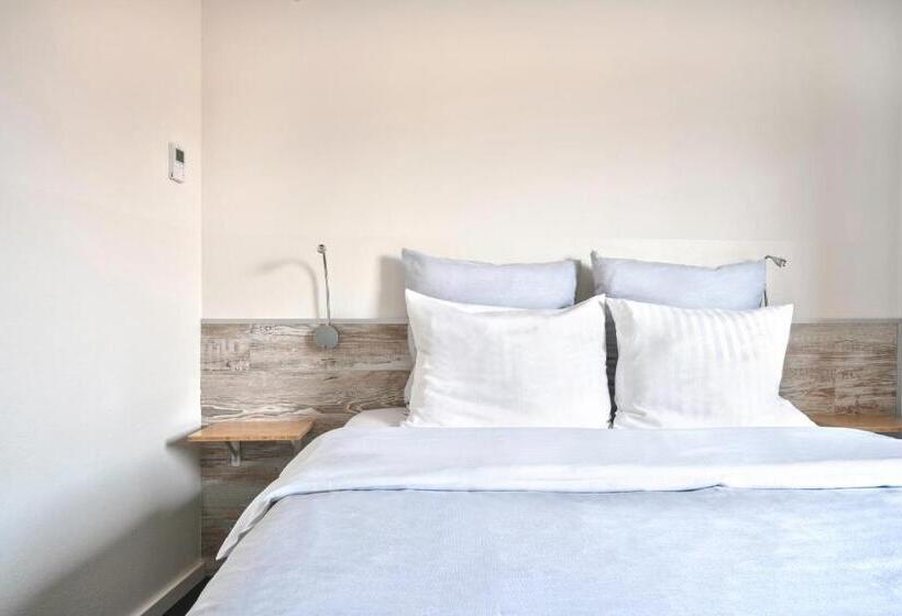 Номер Стандарт, Design Hotel Wiegand