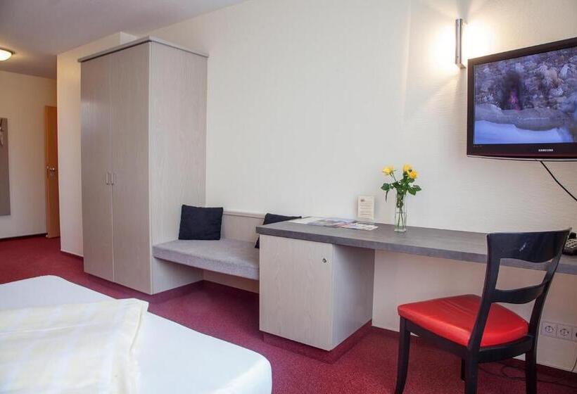 Номер Стандарт, Sporthotel öhringen
