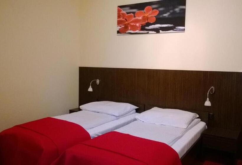 Quarto Estandar, Yuca
