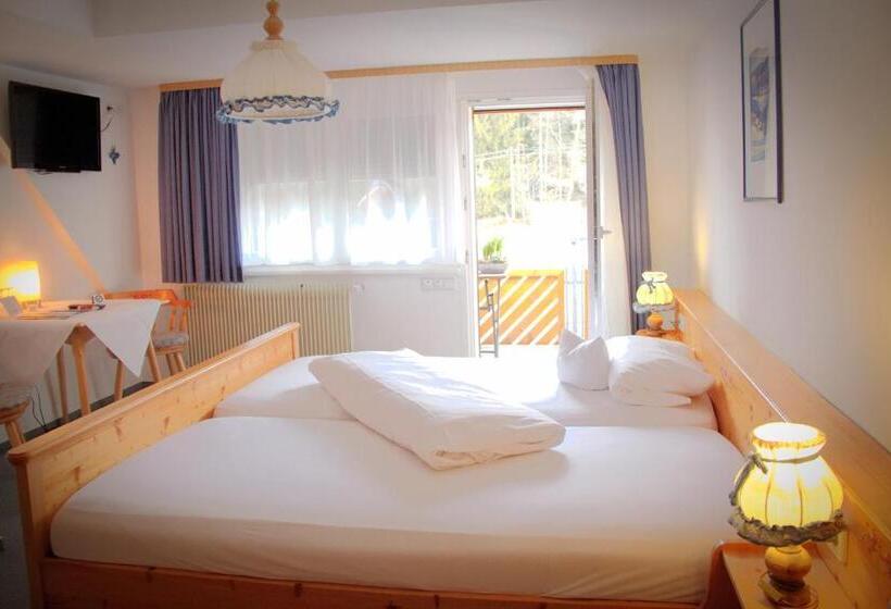 Номер Стандарт с Балконом, Land Gut Hotel Höhengasthof Adler