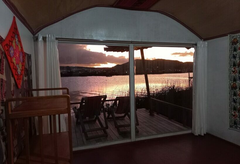 کابین, Uros Titicaca Khantaniwa Lodge