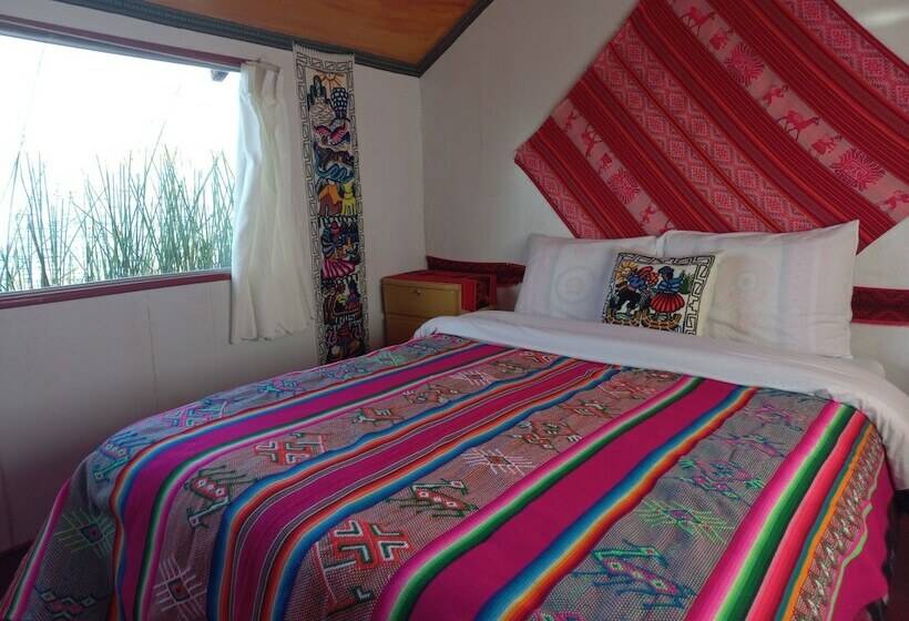 کابین, Uros Titicaca Khantaniwa Lodge