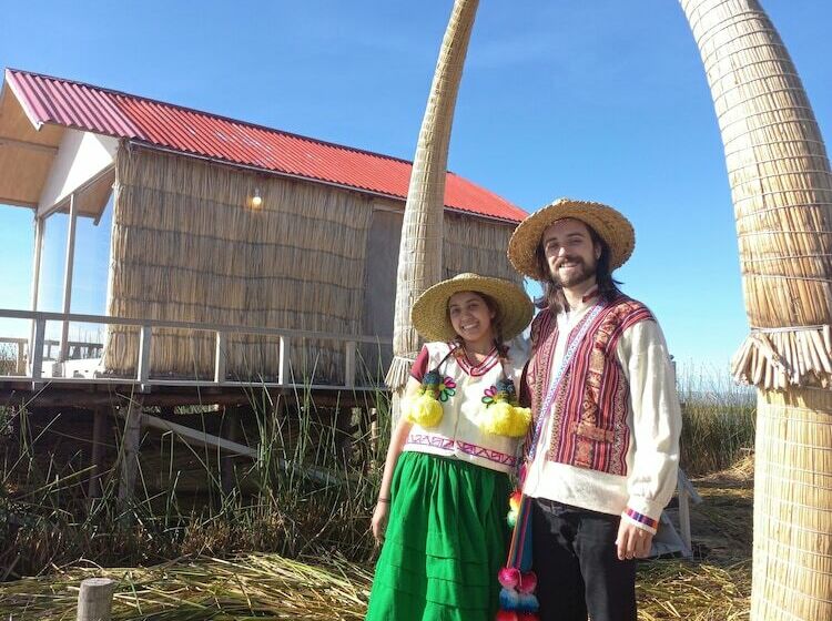 کابین, Uros Titicaca Khantaniwa Lodge