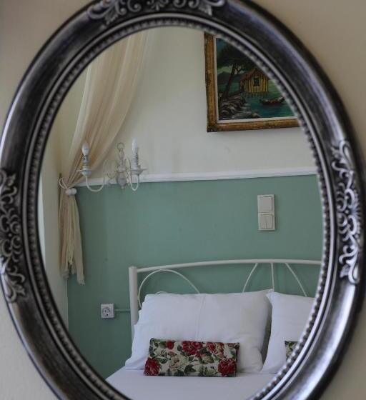 اتاق استاندارد با بالکن, Fiera Guesthouse